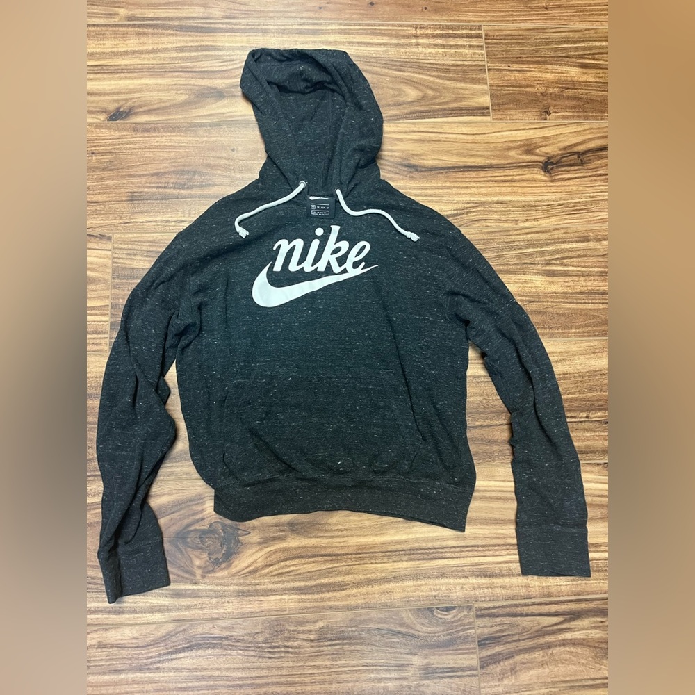 - - Nike XS Junior hoodie with logo